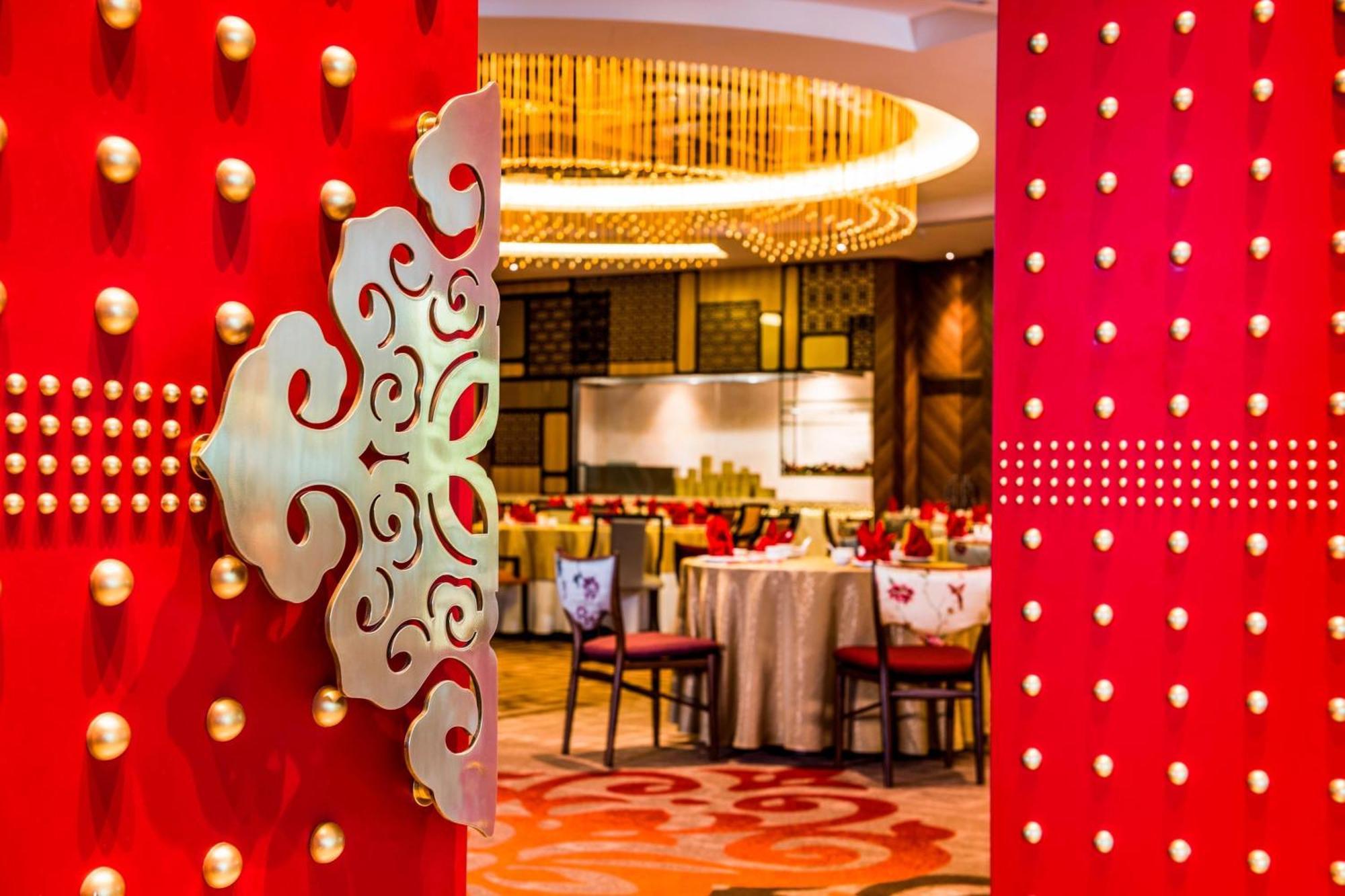 Le Meridien 5*