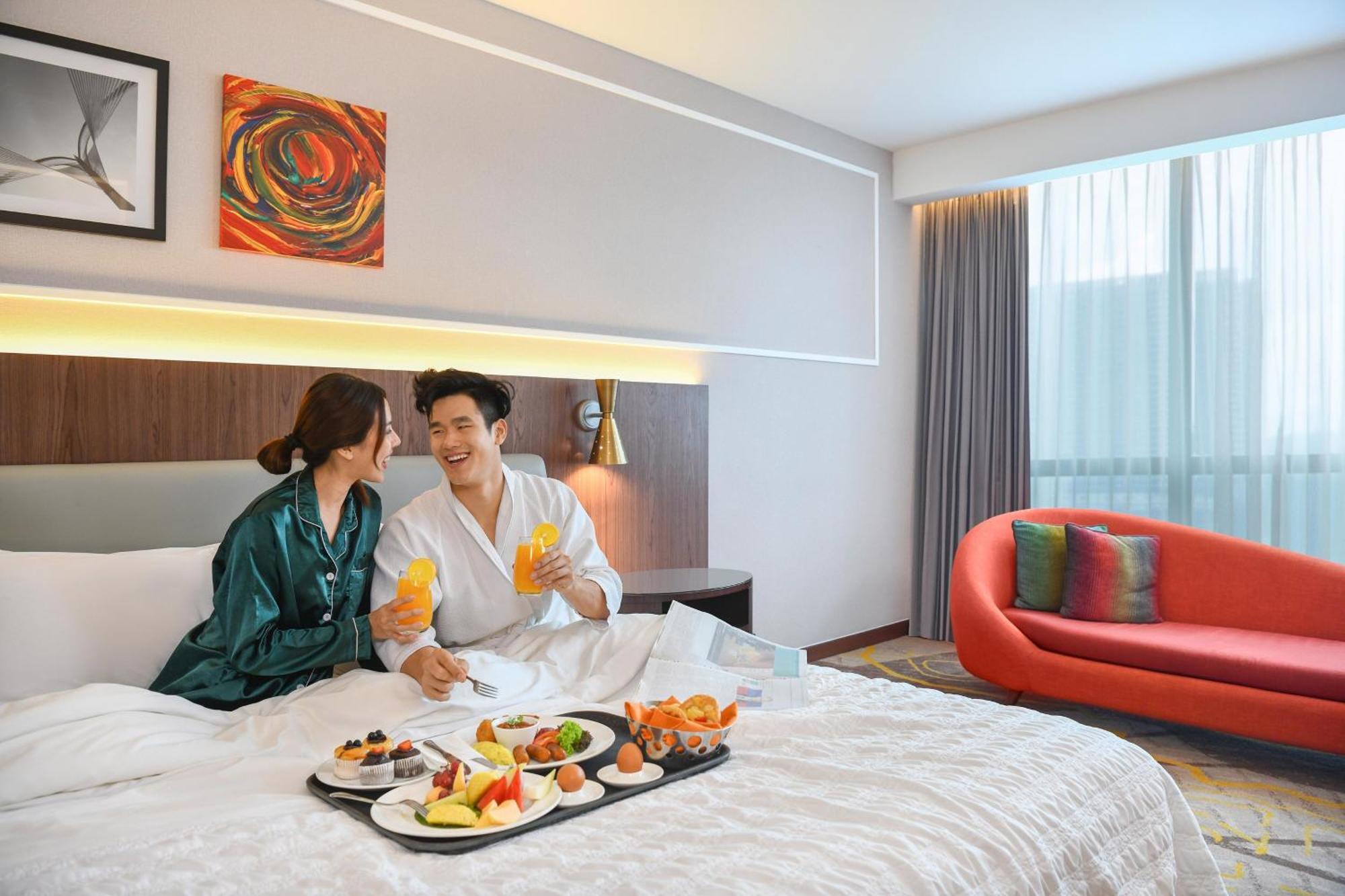 Le Meridien Hotel