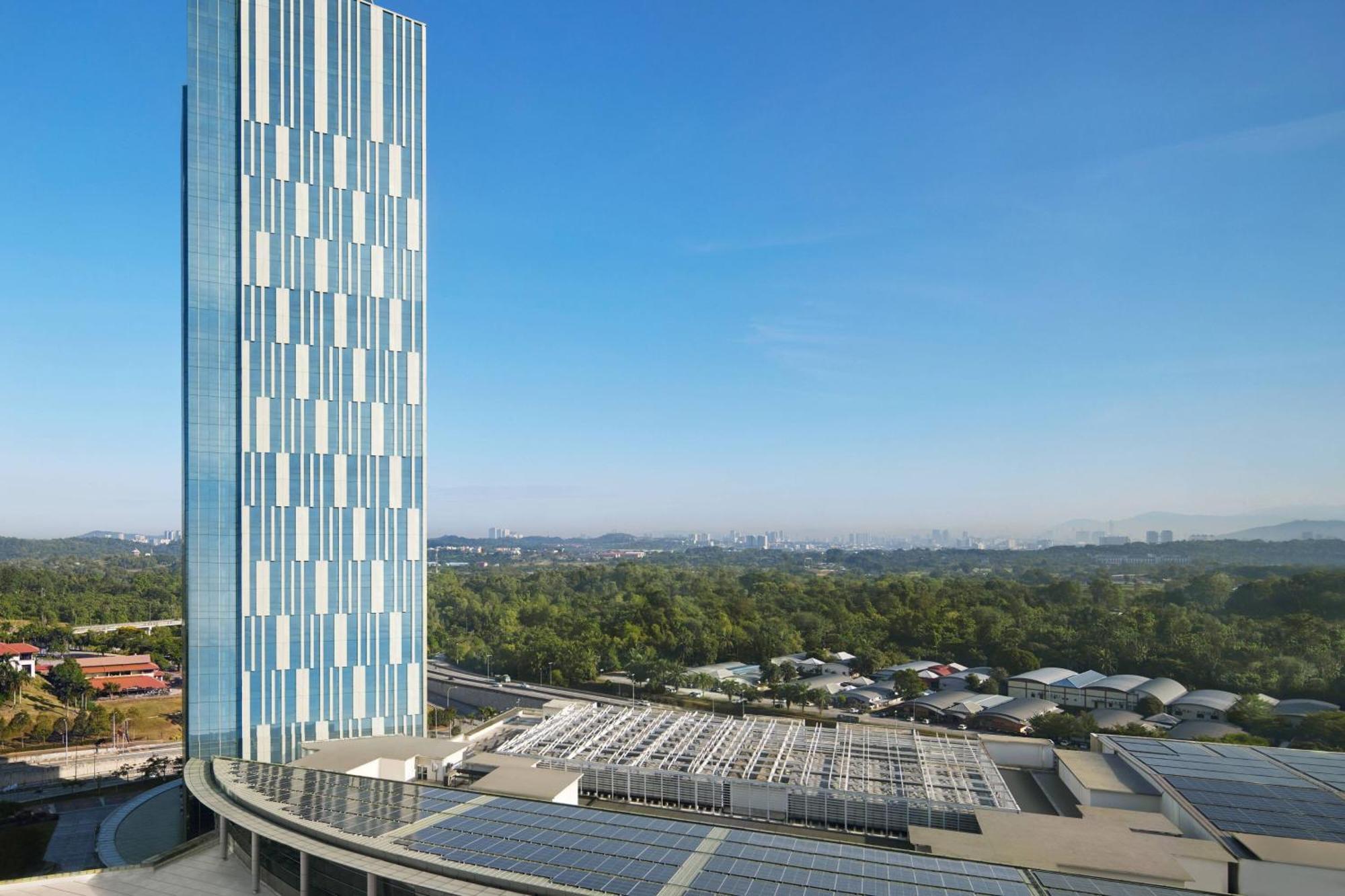 Le Meridien 5* Putrajaya