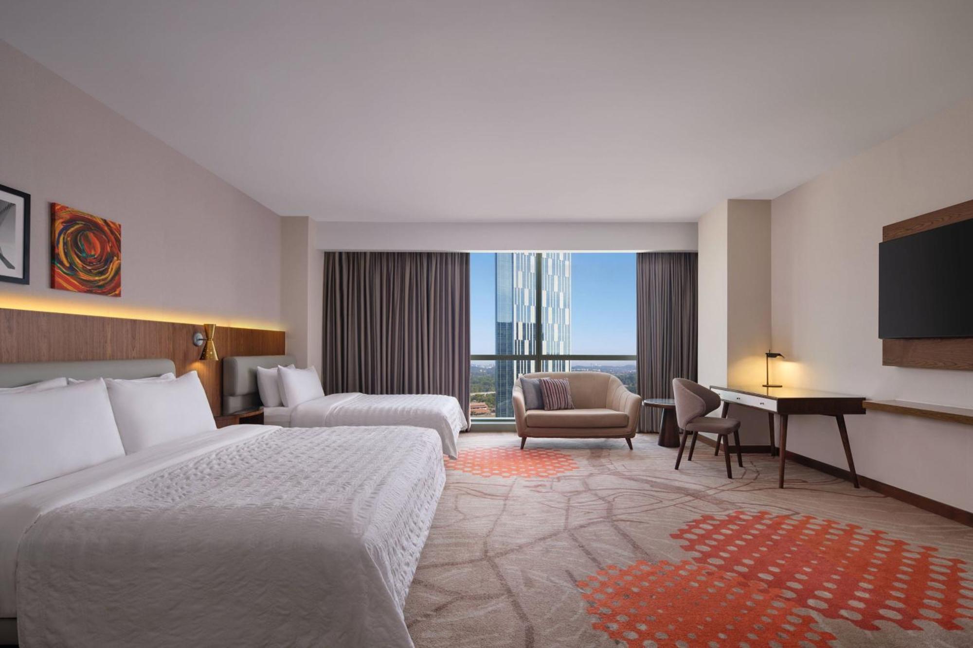 Le Meridien Hotel 5*