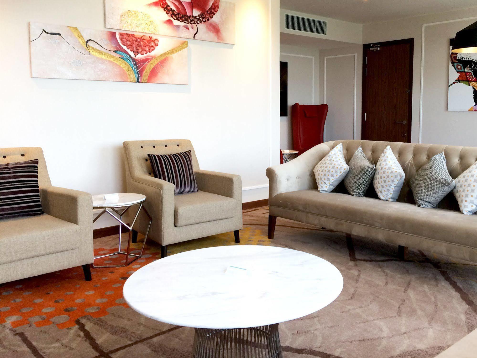 Le Meridien Hotel
